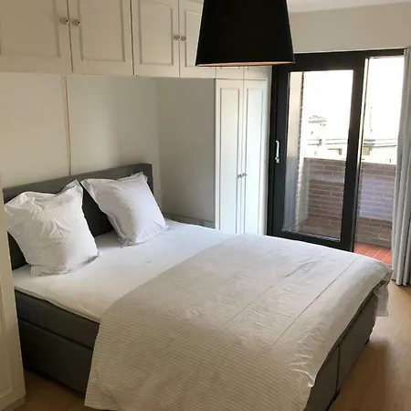 Ocean Breeze Apartment *